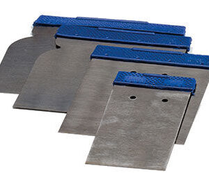 KIT DE ESPÁTULAS EN METAL PARA ENMASILLAR - 4 PIEZAS DE DIFERENTES TAMAÑOS