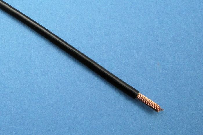 CABLE DE PVC DE PARED FINA, 44/0.30, (Ø 3 MM/2,5 MM²) NEGRO (PRECIO POR METRO)
