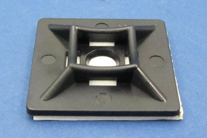 SOPORTE DE MONTAJE PARA BRIDAS, 28x28 MM