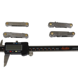 JUEGO DE CALIBRES DE ROSCA, 4 PIEZAS, CON CALIBRADOR DIGITAL
