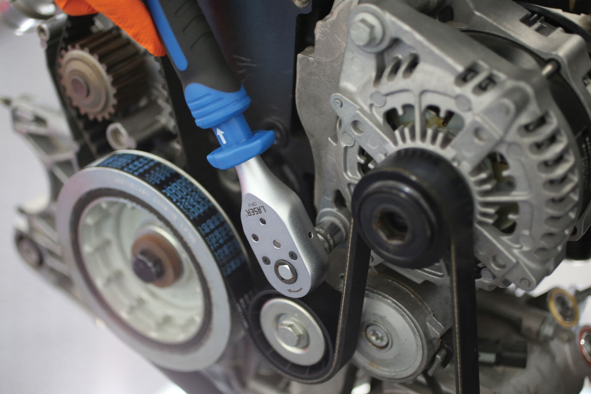 LLAVE DE CARRACA REVERSIBLE 3/8”D - 230 MM (7377) - Image 2